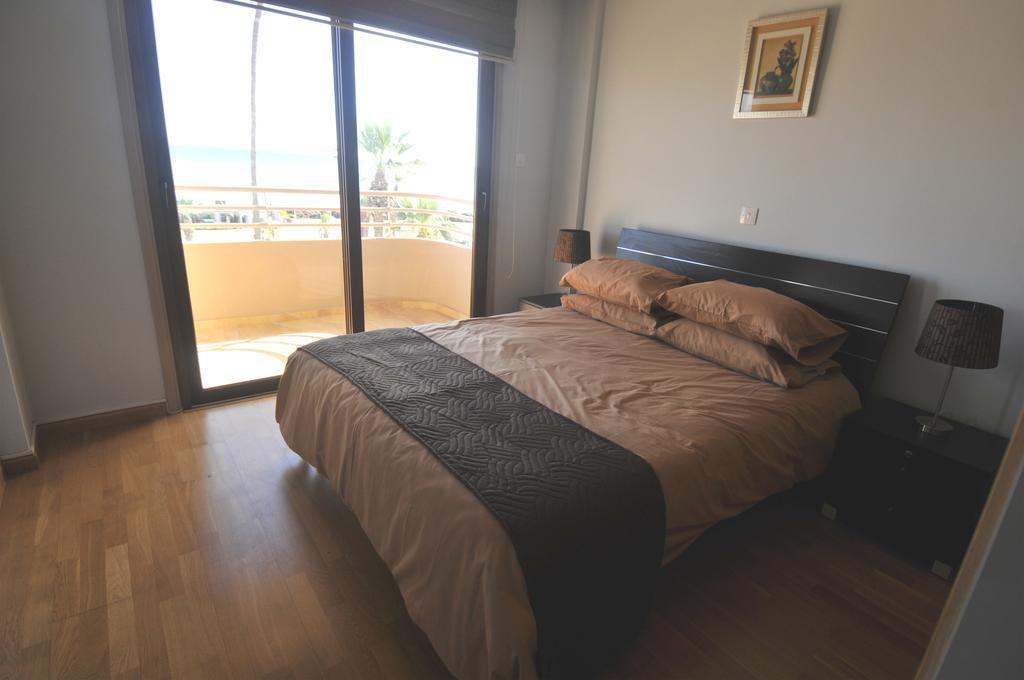 Ithaki Phinikoudes Apartment No. 201 ลาร์นาคา ห้อง รูปภาพ